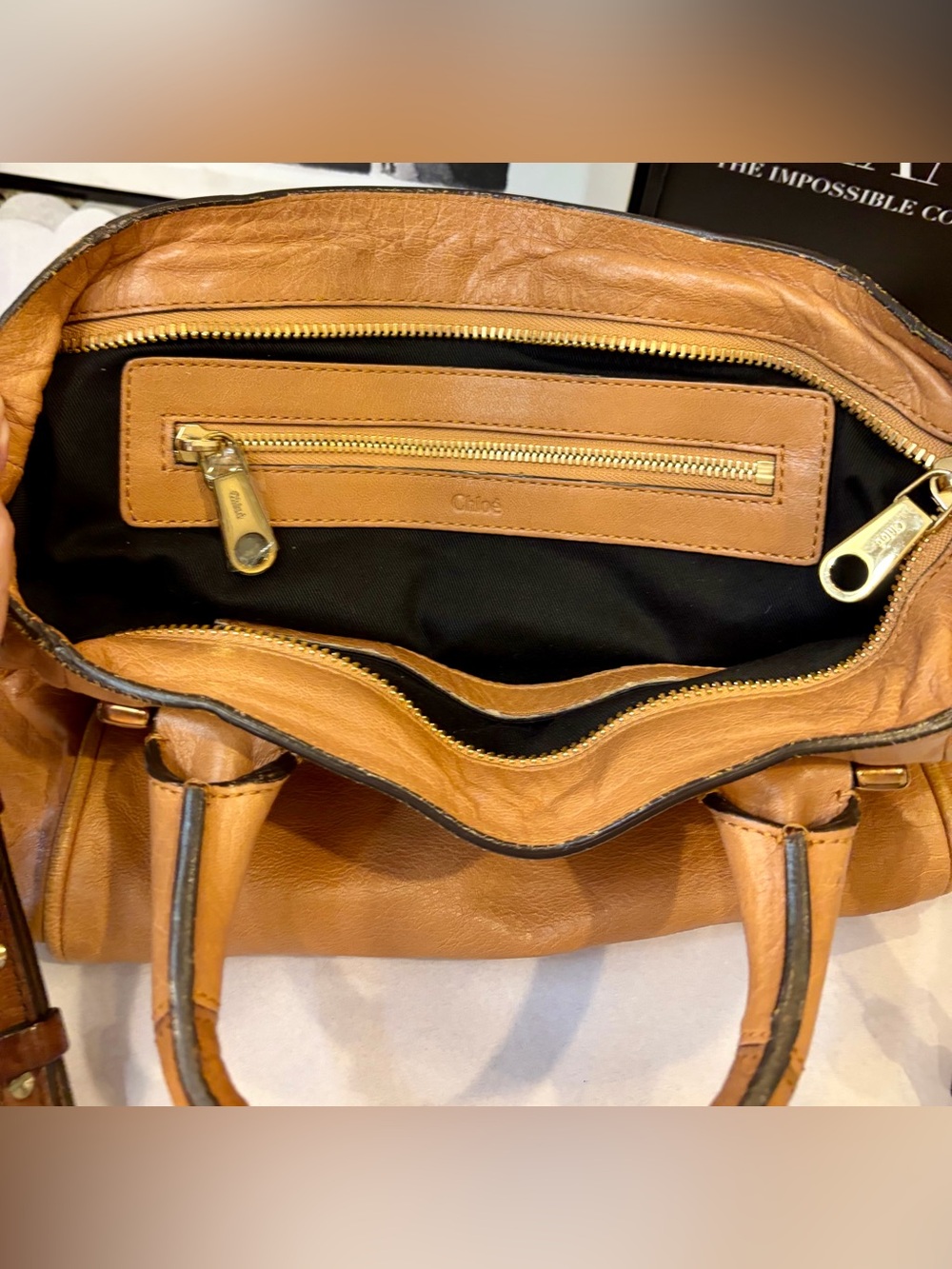 EUC!! CHLOÉ ETHEL Tan
Leather Satchel/Crossbody with Gold Hardware (Vintage) - Picture 8 of 16